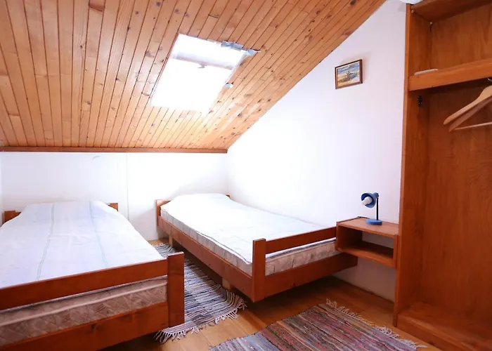 Secluded Fisherman's Cove Bacva, Korcula - 9475 Pupnat