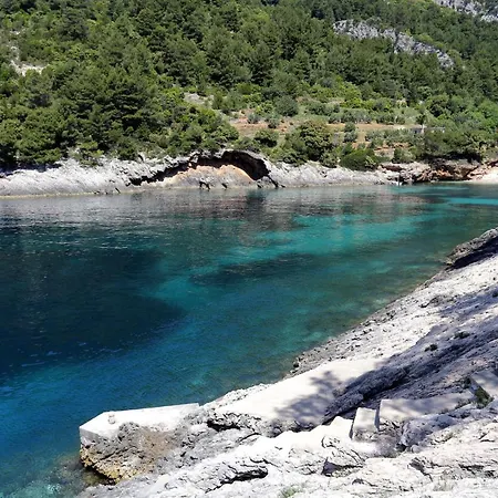 Secluded Fisherman's Cove Bacva, Korcula - 9475 *