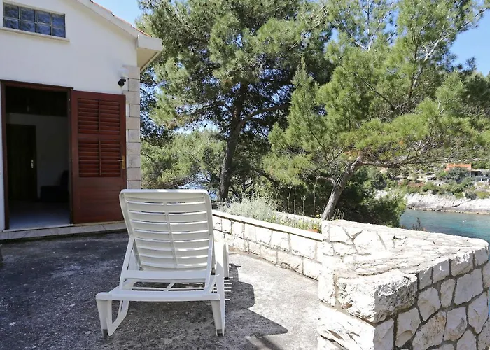 Secluded Fisherman's Cove Bacva, Korcula - 9475